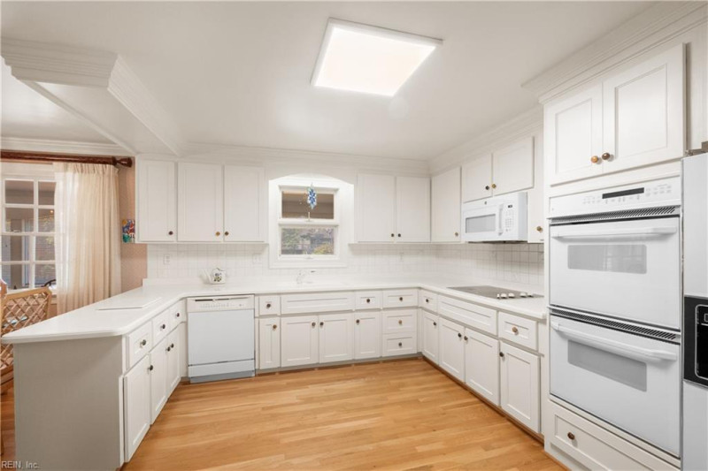 Photo 24 of 47 residential for sale in Virginia Beach virginia