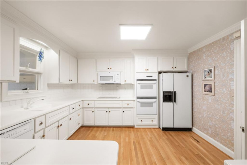 Photo 25 of 47 residential for sale in Virginia Beach virginia