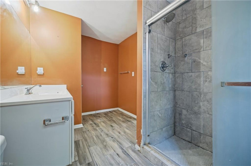 Photo 18 of 26 residential for sale in Norfolk virginia
