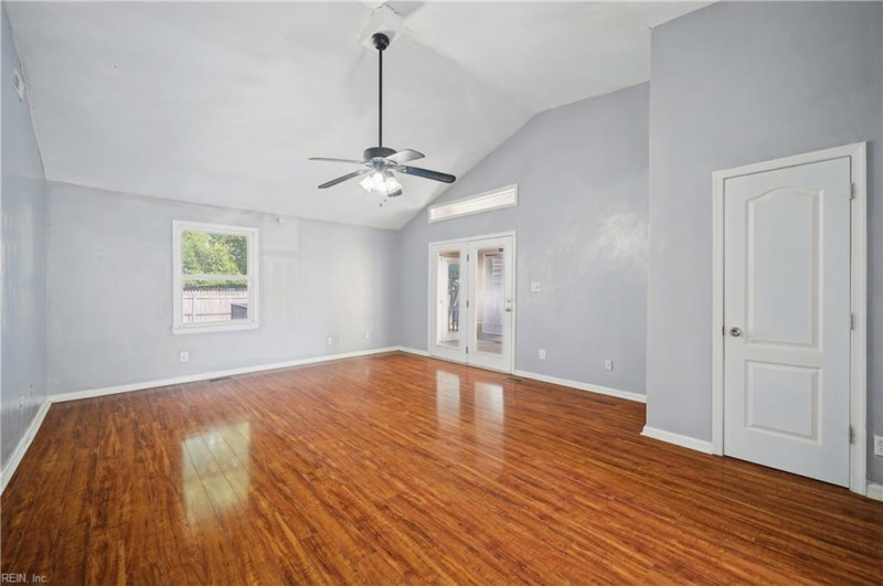 Photo 3 of 26 residential for sale in Norfolk virginia