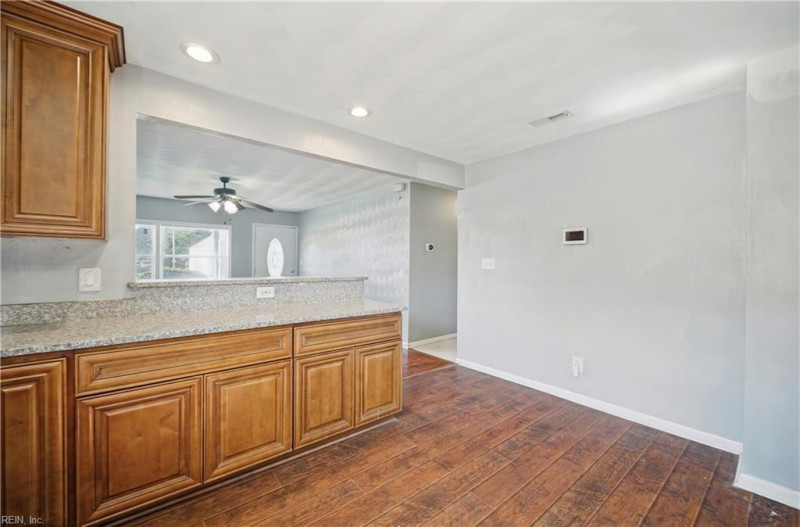 Photo 7 of 26 residential for sale in Norfolk virginia