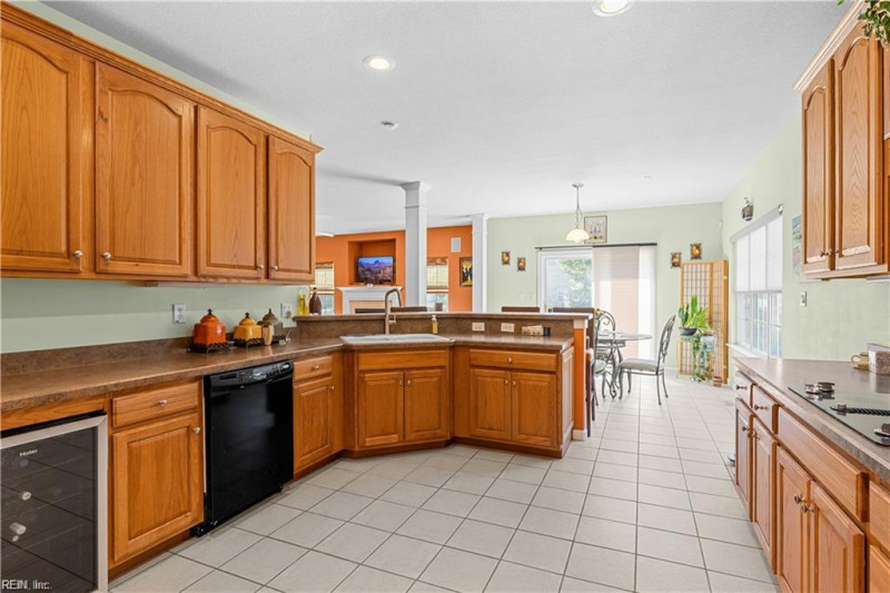 Photo 9 of 22 residential for sale in Chesapeake virginia Photo 9 of 22 residential for sale in Chesapeake virginia