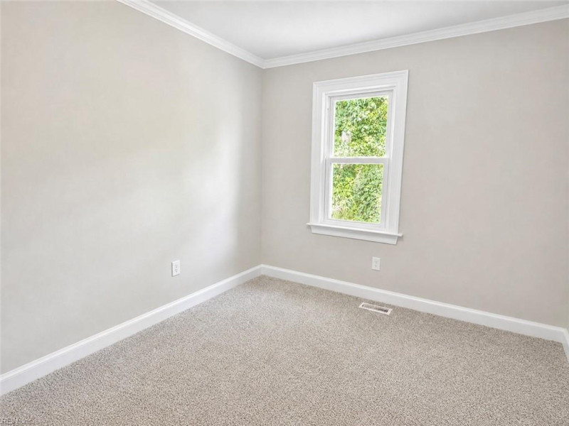 Photo 31 of 43 residential for sale in Chesapeake virginia Photo 31 of 43 residential for sale in Chesapeake virginia