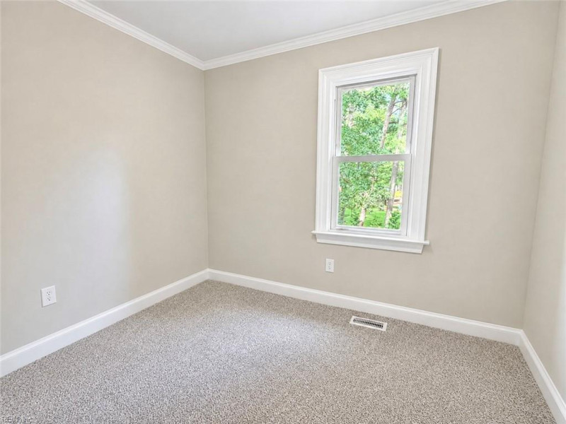 Photo 36 of 43 residential for sale in Chesapeake virginia Photo 36 of 43 residential for sale in Chesapeake virginia