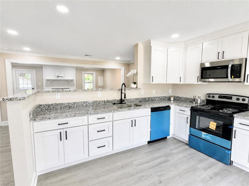 Photo 6 of 43 residential for sale in Chesapeake virginia Photo 6 of 43 residential for sale in Chesapeake virginia