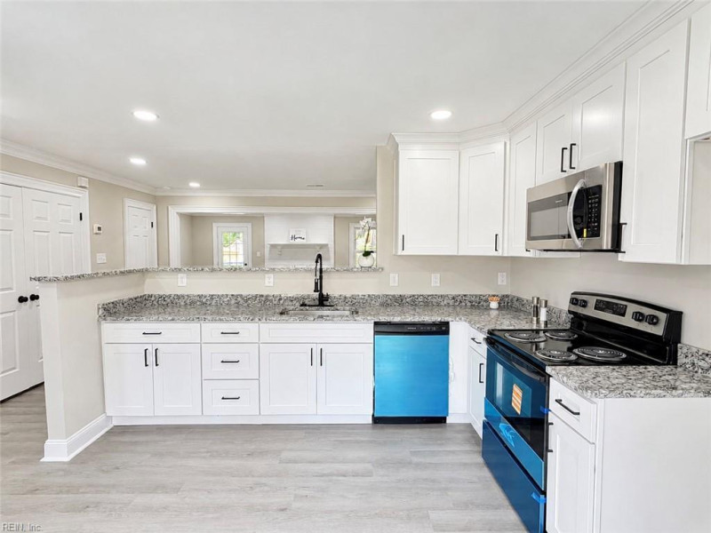 Photo 8 of 43 residential for sale in Chesapeake virginia Photo 8 of 43 residential for sale in Chesapeake virginia