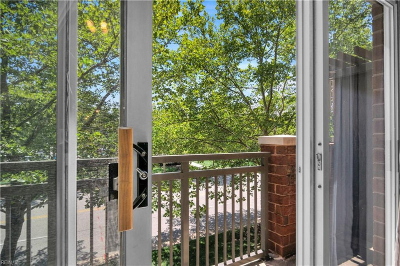 Photo 10 of 30 residential for sale in Newport News virginia