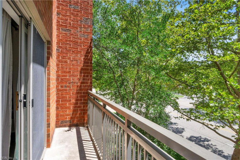 Photo 11 of 30 residential for sale in Newport News virginia