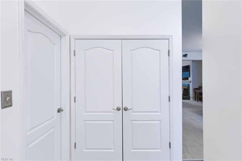 Photo 12 of 39 residential for sale in Portsmouth virginia