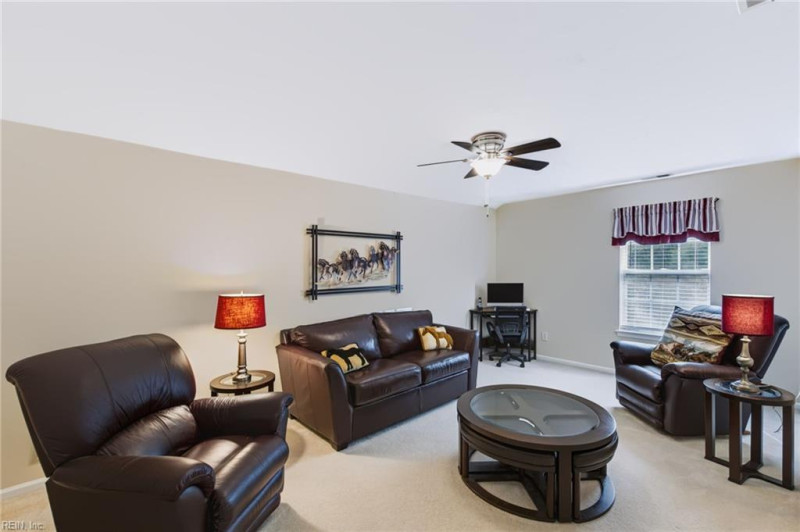 Photo 26 of 39 residential for sale in Portsmouth virginia