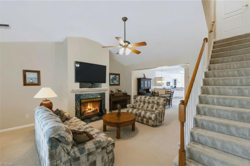 Photo 33 of 39 residential for sale in Portsmouth virginia