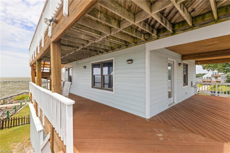 Photo 7 of 37 residential for sale in Dare County virginia