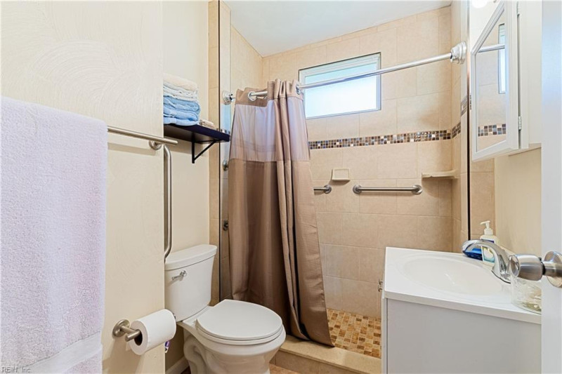 Photo 20 of 32 residential for sale in Norfolk virginia Photo 20 of 32 residential for sale in Norfolk virginia