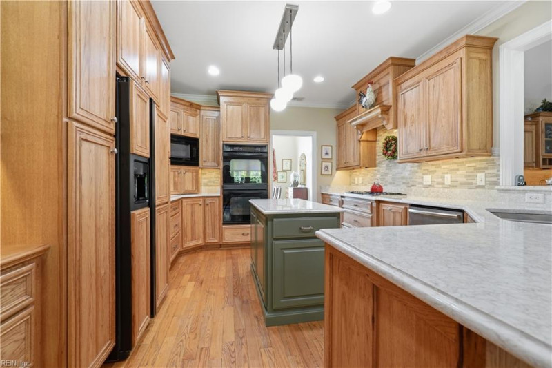 Photo 15 of 50 residential for sale in Isle of Wight County virginia