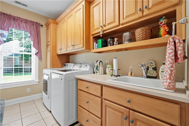 Photo 23 of 50 residential for sale in Isle of Wight County virginia