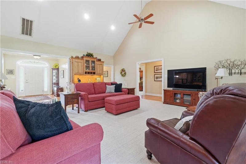 Photo 9 of 50 residential for sale in Isle of Wight County virginia