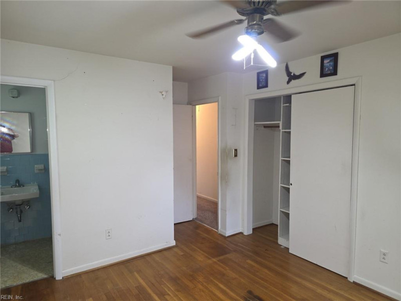 Photo 12 of 14 residential for sale in Hampton virginia