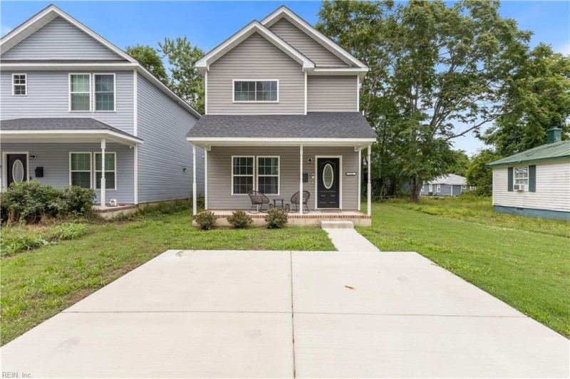 Photo 1 of 25 residential for sale in Suffolk virginia