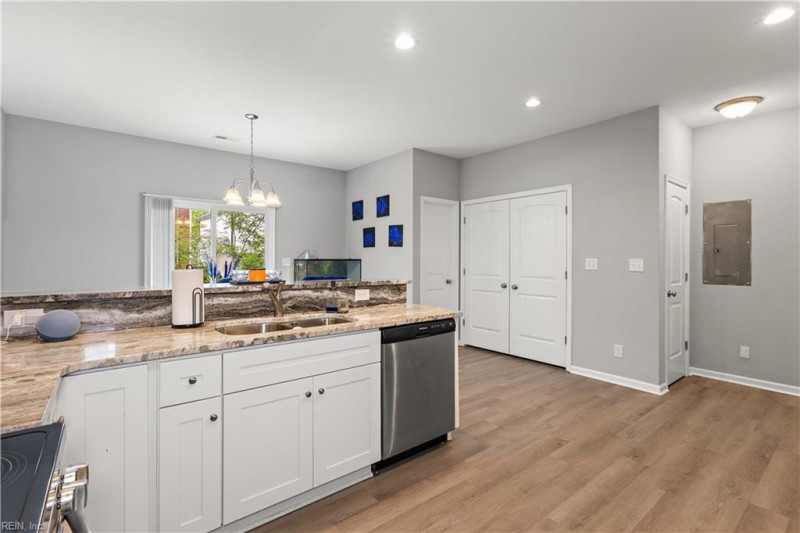 Photo 9 of 25 residential for sale in Suffolk virginia