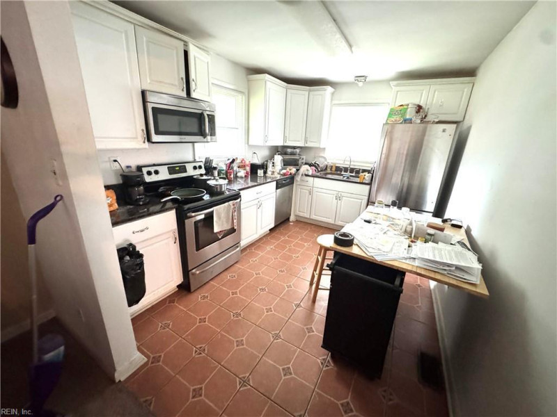 Photo 7 of 9 residential for sale in Portsmouth virginia