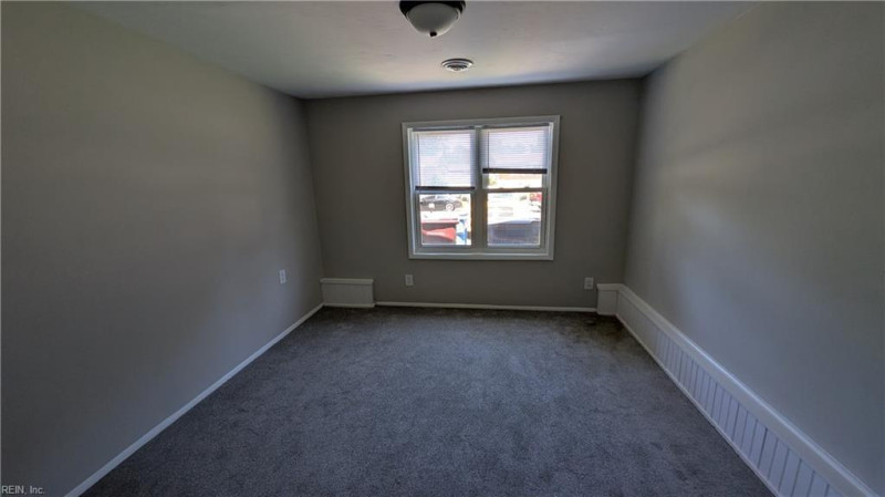 Photo 9 of 9 residential for sale in Chesapeake virginia