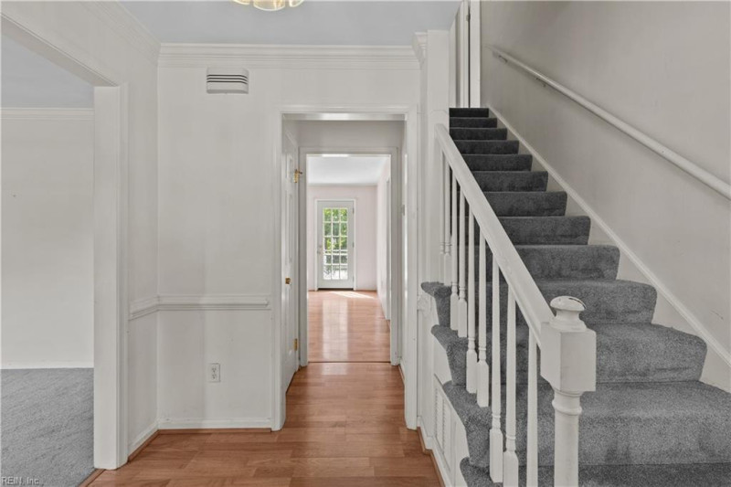 Photo 14 of 30 residential for sale in Virginia Beach virginia