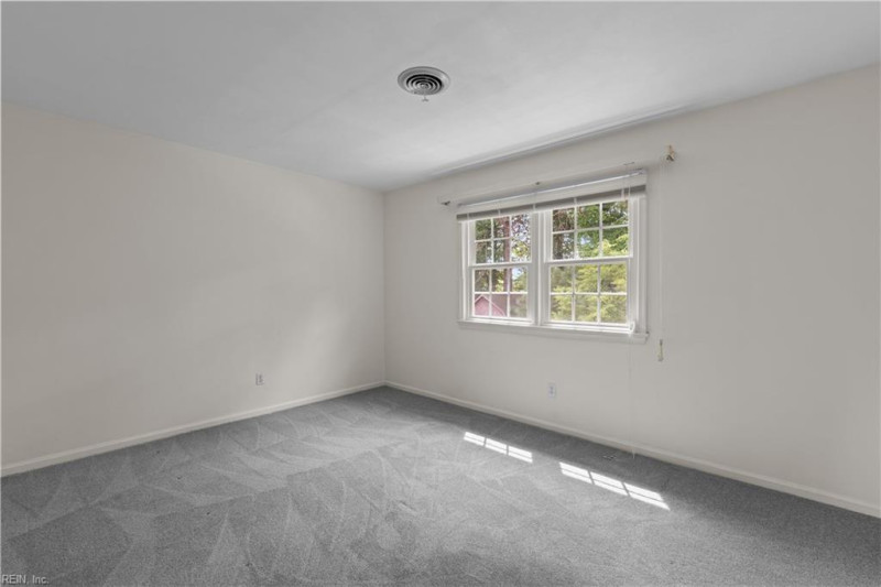 Photo 19 of 30 residential for sale in Virginia Beach virginia