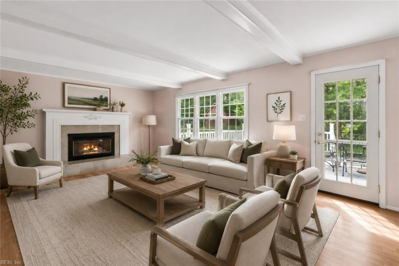 Photo 3 of 30 residential for sale in Virginia Beach virginia