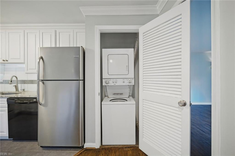 Photo 18 of 39 residential for sale in Virginia Beach virginia