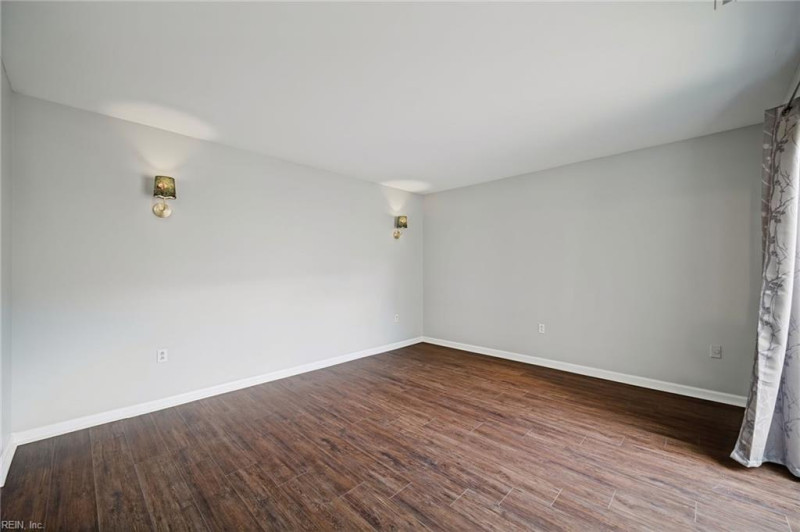 Photo 19 of 39 residential for sale in Virginia Beach virginia