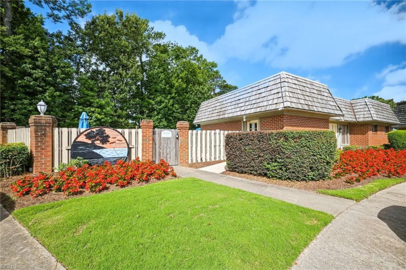 Photo 29 of 39 residential for sale in Virginia Beach virginia