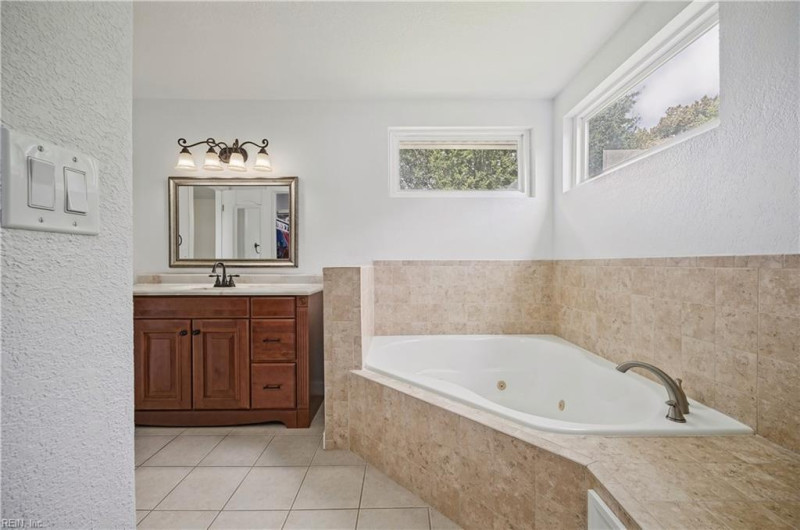 Photo 33 of 50 residential for sale in Chesapeake virginia Photo 33 of 50 residential for sale in Chesapeake virginia