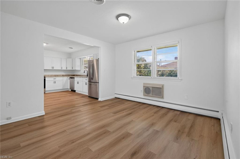 Photo 12 of 35 residential for sale in Norfolk virginia