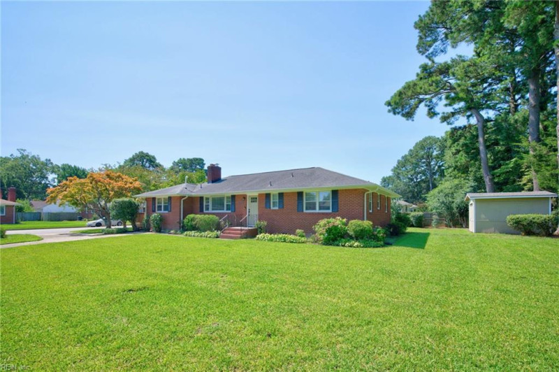 Photo 4 of 35 residential for sale in Norfolk virginia