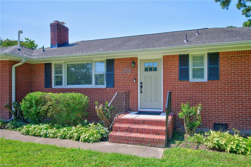 Photo 6 of 35 residential for sale in Norfolk virginia