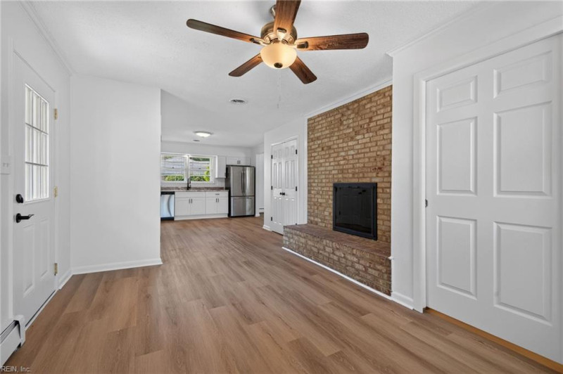 Photo 9 of 35 residential for sale in Norfolk virginia