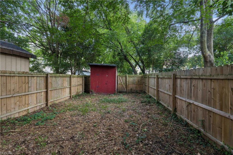 Photo 31 of 39 residential for sale in Virginia Beach virginia