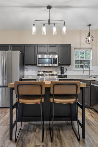 Photo 16 of 49 residential for sale in Chesapeake virginia