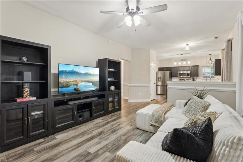 Photo 21 of 49 residential for sale in Chesapeake virginia