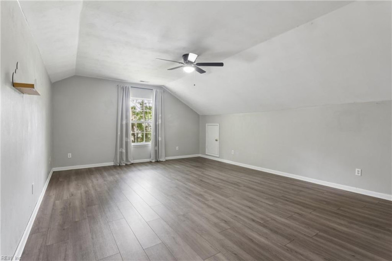 Photo 23 of 49 residential for sale in Chesapeake virginia