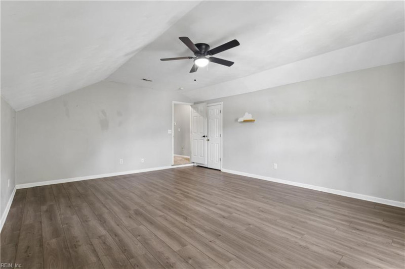 Photo 24 of 49 residential for sale in Chesapeake virginia