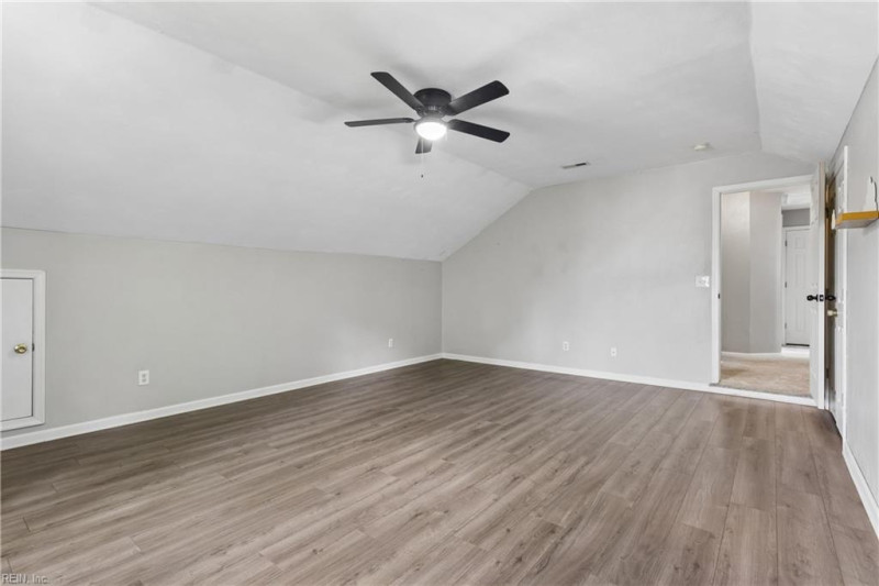 Photo 25 of 49 residential for sale in Chesapeake virginia