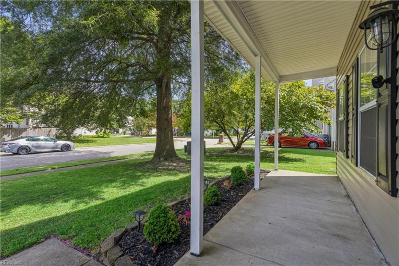 Photo 3 of 49 residential for sale in Chesapeake virginia