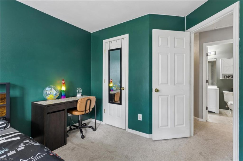 Photo 33 of 49 residential for sale in Chesapeake virginia