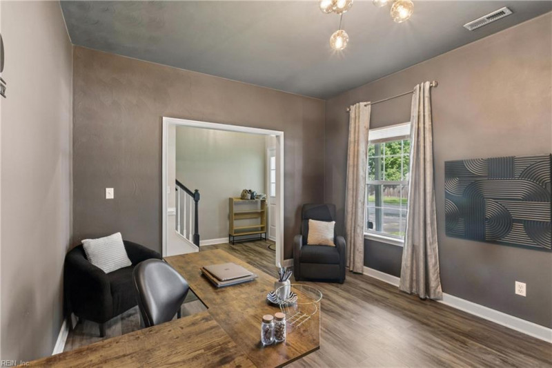 Photo 6 of 49 residential for sale in Chesapeake virginia