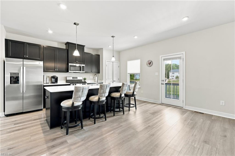 Photo 14 of 48 residential for sale in Poquoson virginia