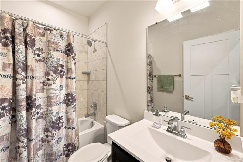 Photo 29 of 48 residential for sale in Poquoson virginia