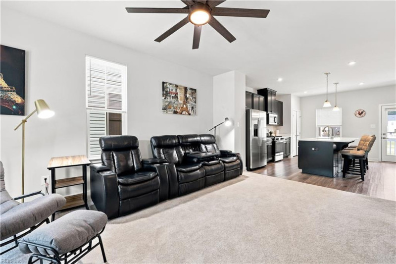 Photo 3 of 48 residential for sale in Poquoson virginia