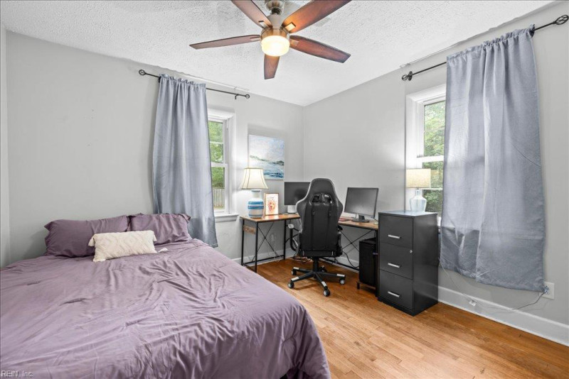 Photo 21 of 34 residential for sale in Virginia Beach virginia