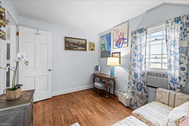 Photo 27 of 34 residential for sale in Virginia Beach virginia